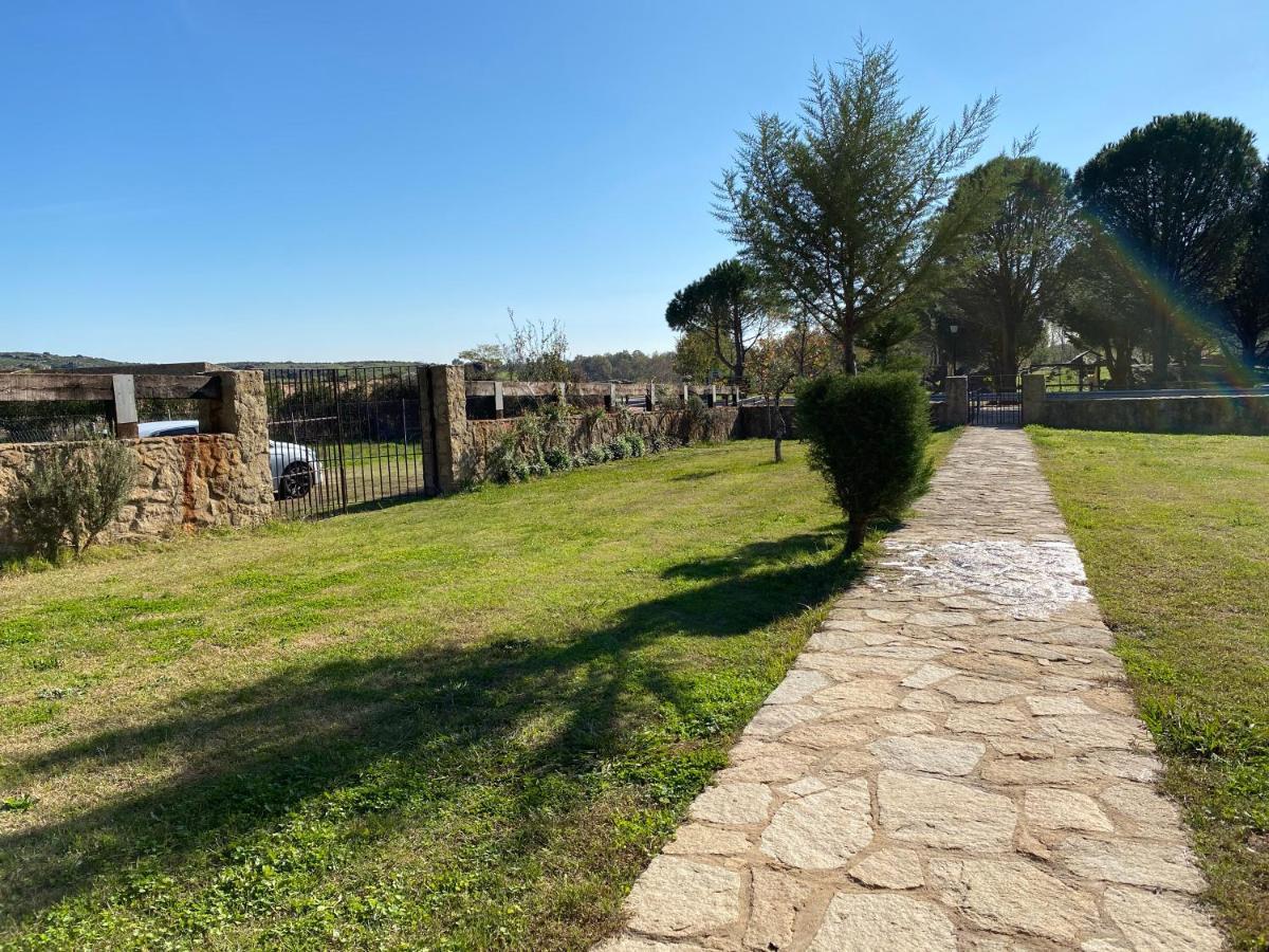 Casa Rural La Dehesa Cilleros Exterior photo